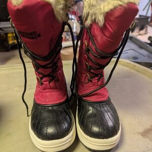 Cozy Black and Pink Kids Winter Boots